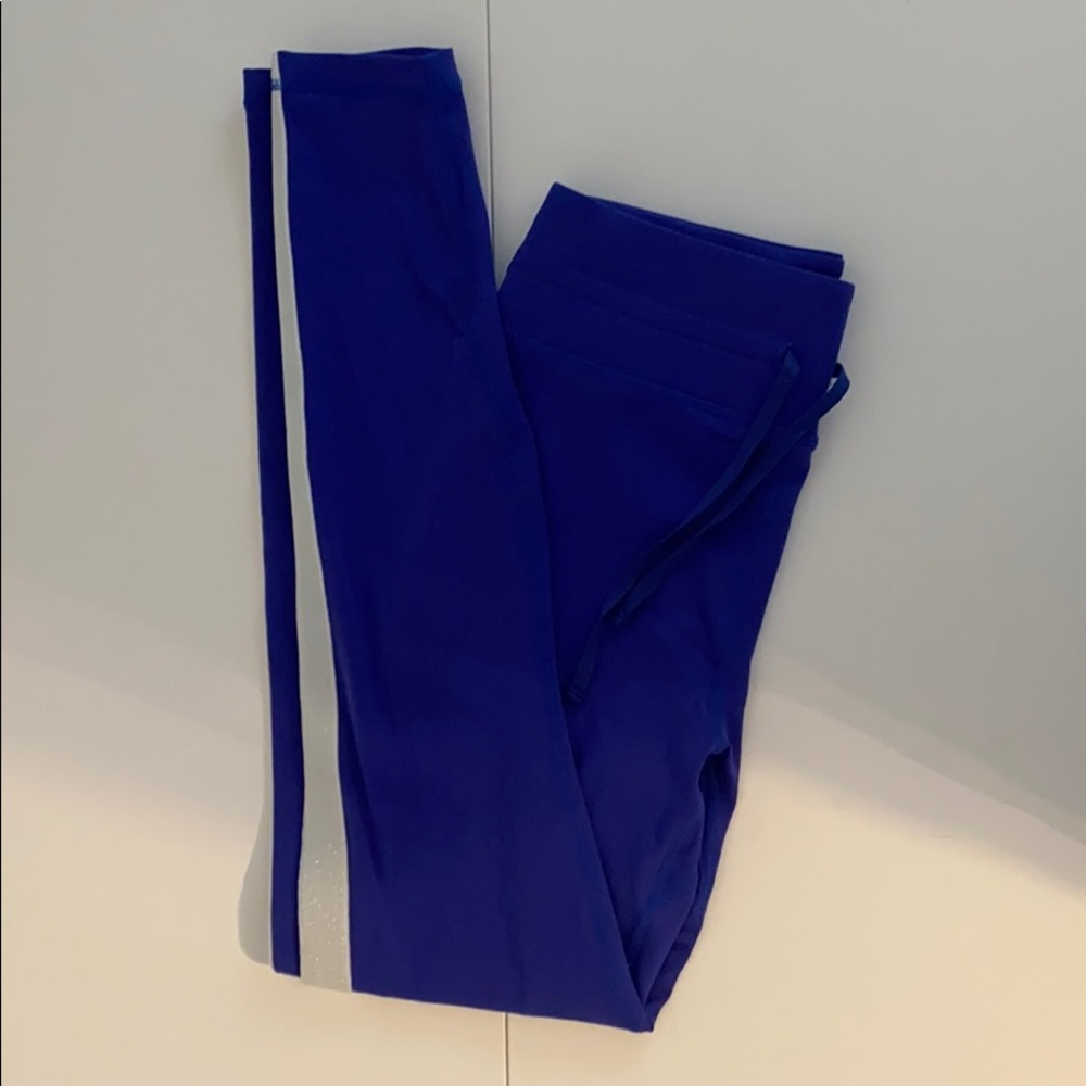 Spiritual Gangster Leggings size medium